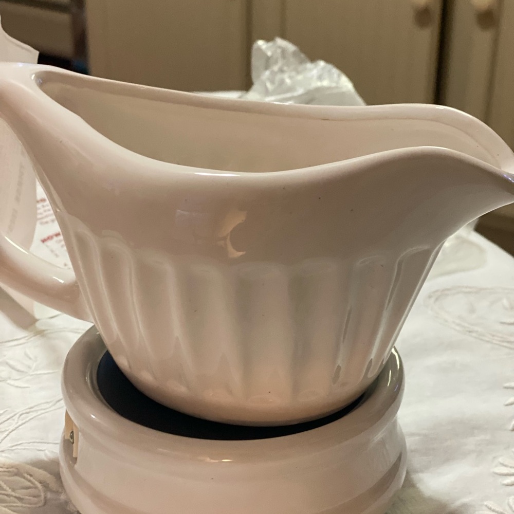 NWOT Cooks Essentials White Gravy Warmer
